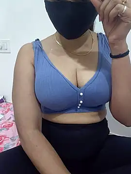 Aarti909090 online show from 16, 7, 2026