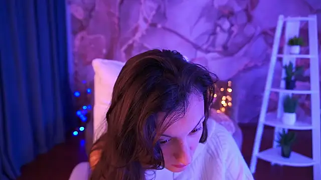 Snapshot of ZafiraMoonn chatting on 15, 11, 2025 ZafiraMoonn online show from 15, 11, 2025