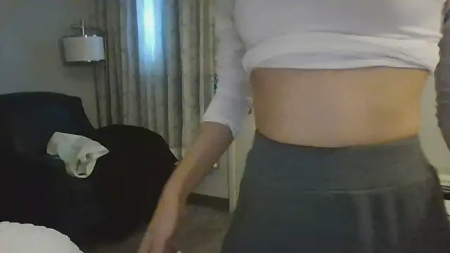 Snapshot of Jowsie chatting on 28, 11, 2025 Jowsie online show from 28, 11, 2025