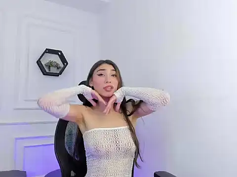 Ana Muller19 online show from 1, 12, 2025