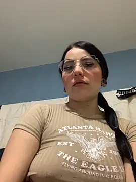 Naomii2 online show from 9, 11, 2025