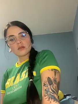 Naomii2 online show from 22, 11, 2025