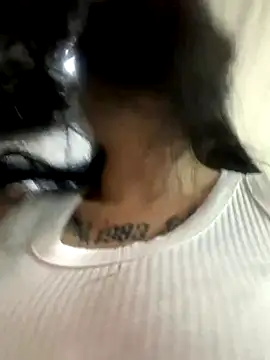 Naomii2 online show from 12, 11, 2025