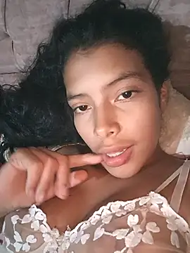 Antonela besos online show from 3, 11, 2025