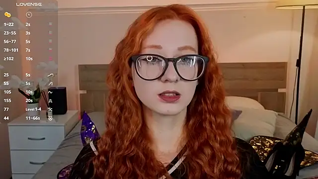 WICKEDEMBER online show from 1, 12, 2025