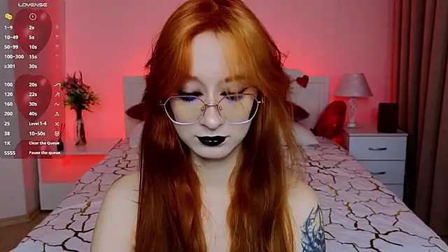 Snapshot of WICKEDEMBER chatting on 9, 2, 2026 WICKEDEMBER online show from 9, 2, 2026