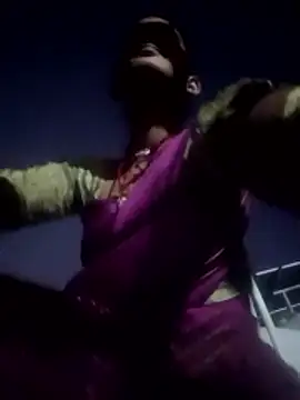 Jooli cuty online show from 4, 12, 2025