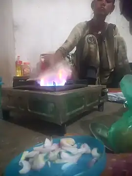 Snapshot of Jooli_cuty chatting on 5, 11, 2025 Jooli cuty online show from 5, 11, 2025