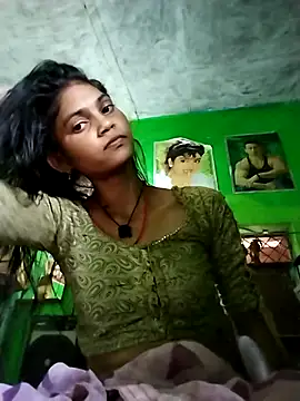 Jooli cuty online show from 4, 4, 2026