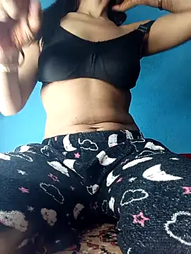 Saniya76 online show from 4, 12, 2025