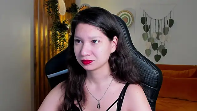 Snapshot of SaraDenars chatting on 26, 11, 2025 SaraDenars online show from 26, 11, 2025