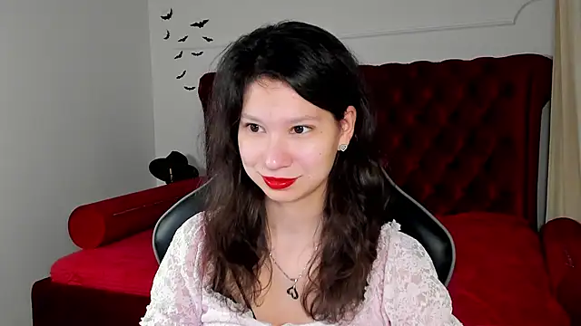 Snapshot of SaraDenars chatting on 17, 11, 2025 SaraDenars online show from 17, 11, 2025