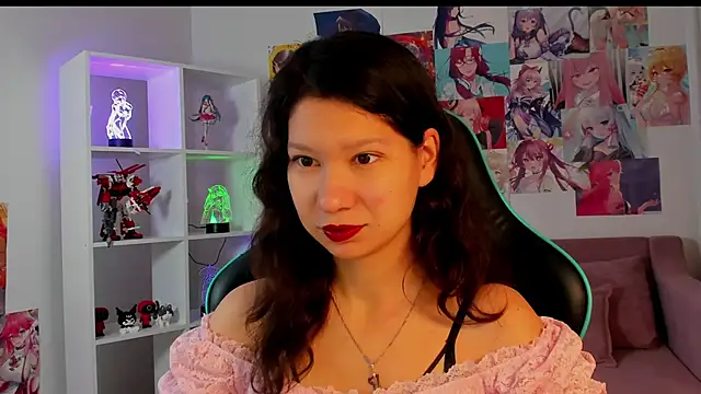 Snapshot of SaraDenars chatting on 28, 11, 2025 SaraDenars online show from 28, 11, 2025