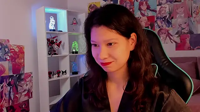 Snapshot of SaraDenars chatting on 19, 11, 2025 SaraDenars online show from 19, 11, 2025