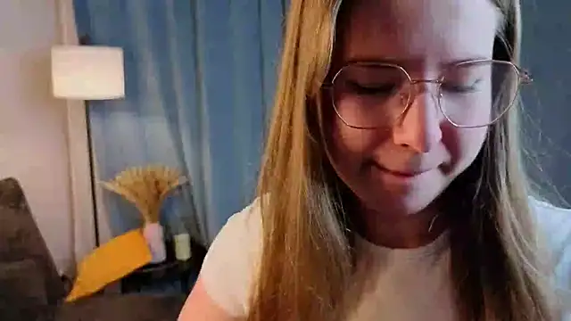 MowasaBritten online show from 3, 12, 2025