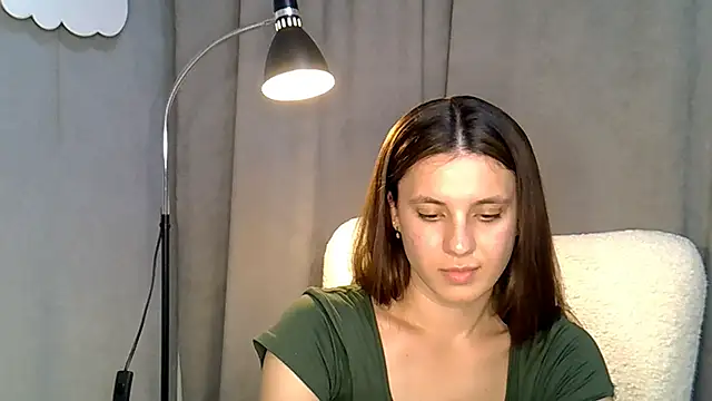 Snapshot of KiraHoney chatting on 2, 7, 2026 KiraHoney online show from 2, 7, 2026
