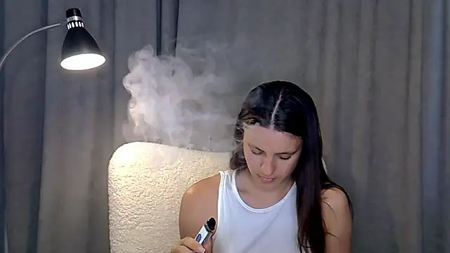 Snapshot of KiraHoney chatting on 26, 6, 2026 KiraHoney online show from 26, 6, 2026