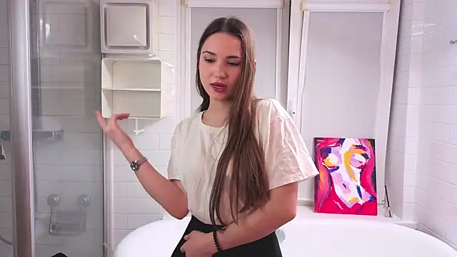 LeenaPuita online show from 10, 11, 2025