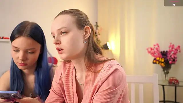 Snapshot of MalloryWasem chatting on 9, 11, 2025 MalloryWasem online show from 9, 11, 2025