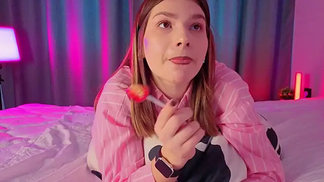 Snapshot of WilmaJohnson chatting on 16, 2, 2026 WilmaJohnson online show from 16, 2, 2026