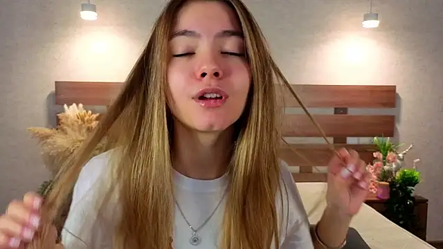 Snapshot of MargieDavidson chatting on 10, 2, 2026 MargieDavidson online show from 10, 2, 2026