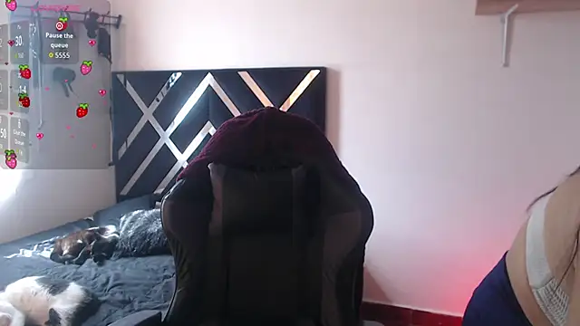 Zooee 01 online show from 29, 11, 2025