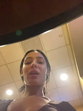 VickyM99 online show from 18, 11, 2025