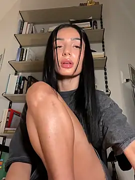 VickyM99 online show from 9, 3, 2026