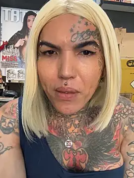 Snapshot of euscarlethotgirl chatting on 13, 11, 2025 euscarlethotgirl online show from 13, 11, 2025