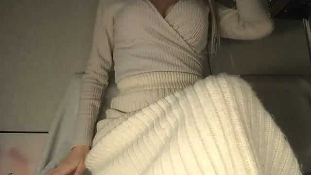 Snapshot of charm__me chatting on 13, 2, 2026 charm me online show from 13, 2, 2026