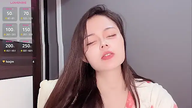 Yesenia- online show from 23, 11, 2025