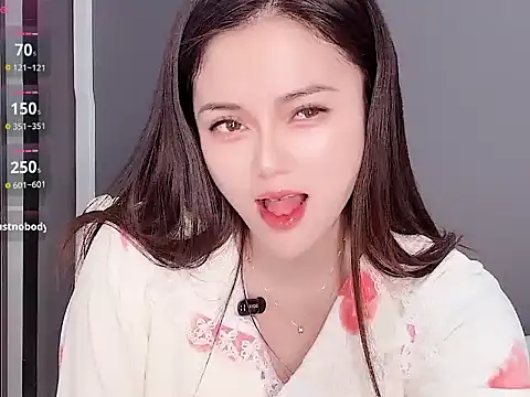 Yesenia- online show from 19, 11, 2025