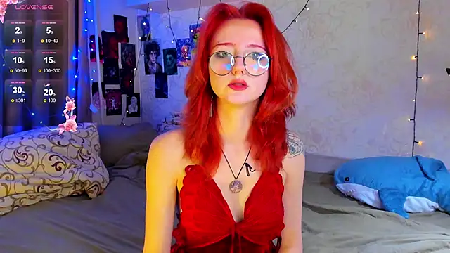 DragonflyLiza online show from 5, 12, 2025