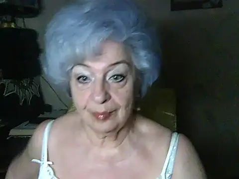 Snapshot of ValeriaKroww chatting on 3, 7, 2026 ValeriaKroww online show from 3, 7, 2026
