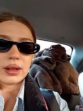 MelissaPinkiss online show from 17, 4, 2026