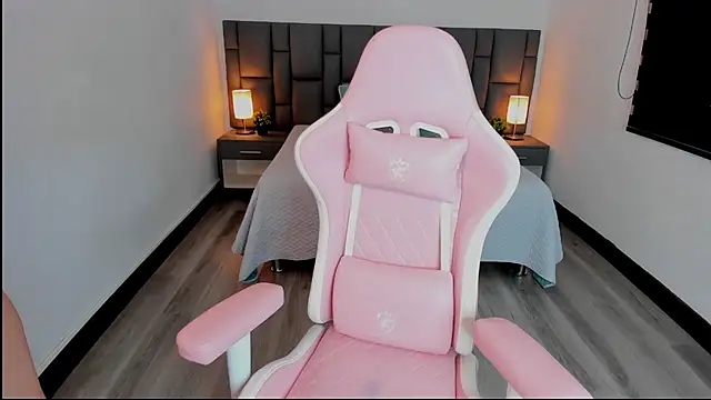 sara ospinna online show from 6, 11, 2025