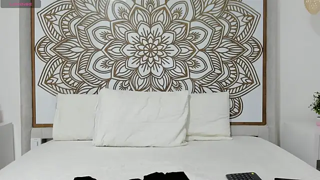 Lilith Aliany  online show from 25, 11, 2025