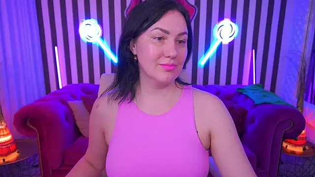 VelvetLuck online show from 8, 5, 2026