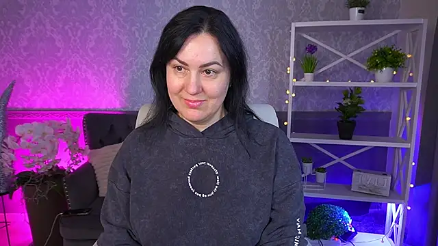 VelvetLuck online show from 6, 3, 2026