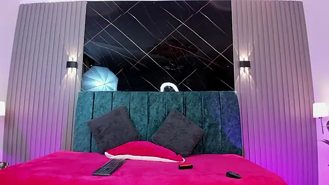 Bella Riverss online show from 6, 3, 2026