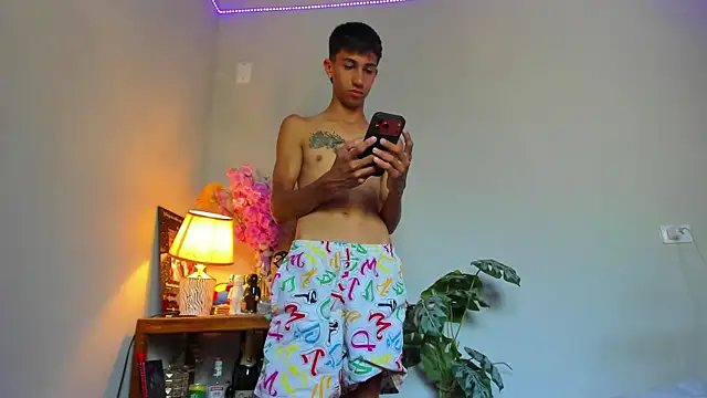 Snapshot of lucian_davii chatting on 27, 6, 2026 lucian davii online show from 27, 6, 2026