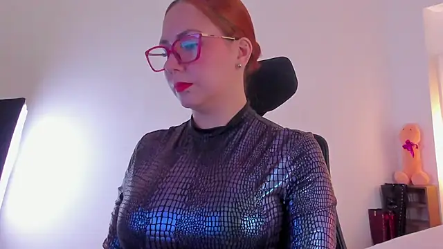 MistressErza online show from 8, 7, 2026