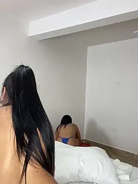 Snapshot of LiaAcosta chatting on 4, 11, 2025 LiaAcosta online show from 4, 11, 2025