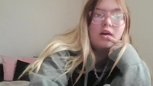 borderline mutt online show from 17, 11, 2025