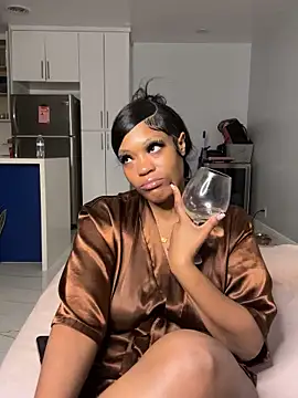 PrincessDreamm online show from 2, 2, 2026