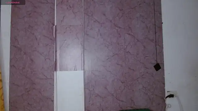 lauxury  online show from 18, 12, 2025