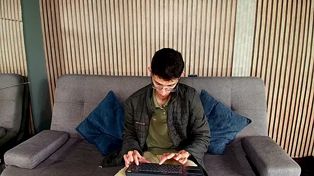 ZyroNight online show from 28, 11, 2025