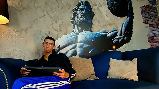 ZyroNight online show from 5, 1, 2026