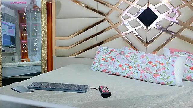 missfoster online show from 8, 2, 2026