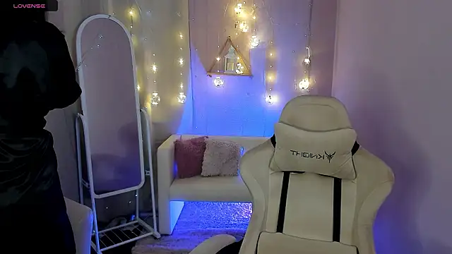 Snapshot of Hanako_Rey chatting on 4, 2, 2026 Hanako Rey online show from 4, 2, 2026